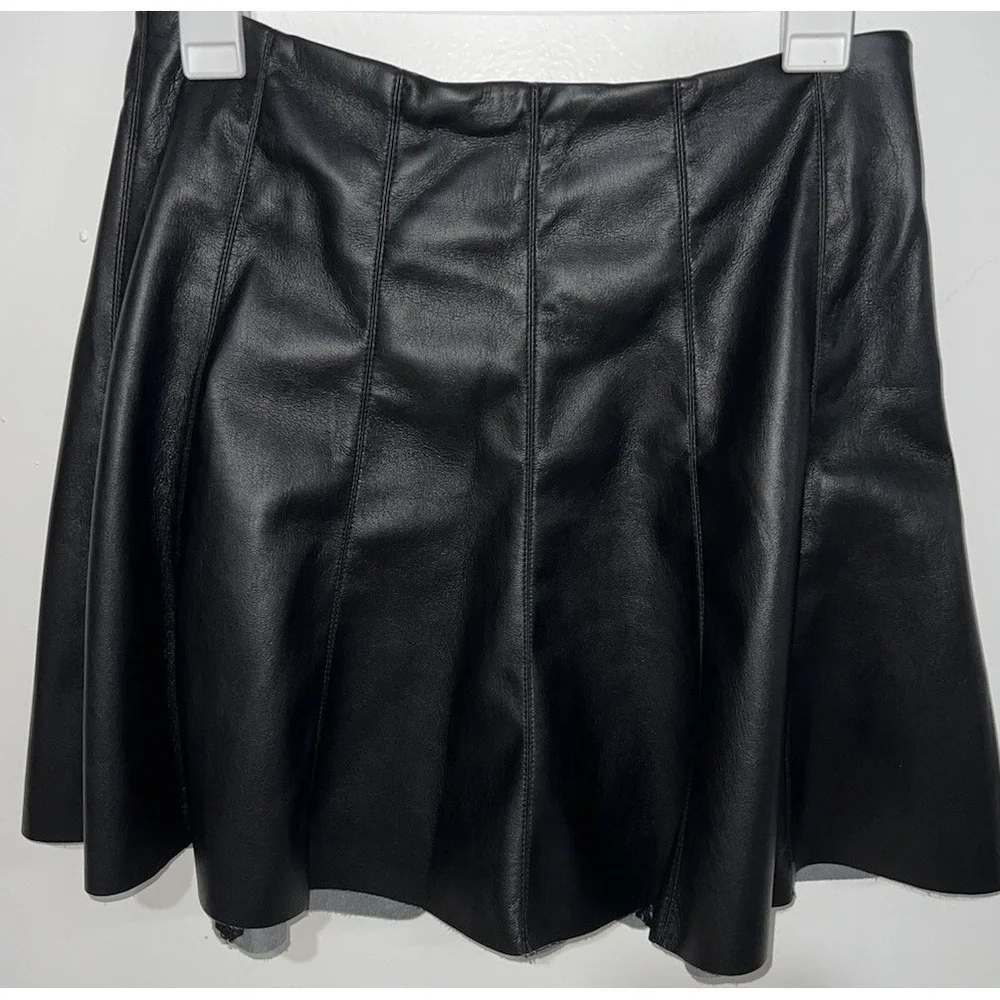 (b40/8)House of Harlow 1960 Black Mini  Skirt size S